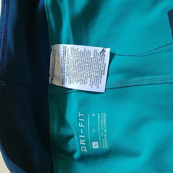 Nike dri fit emerald green skort sz lge. - Picture 8 of 10